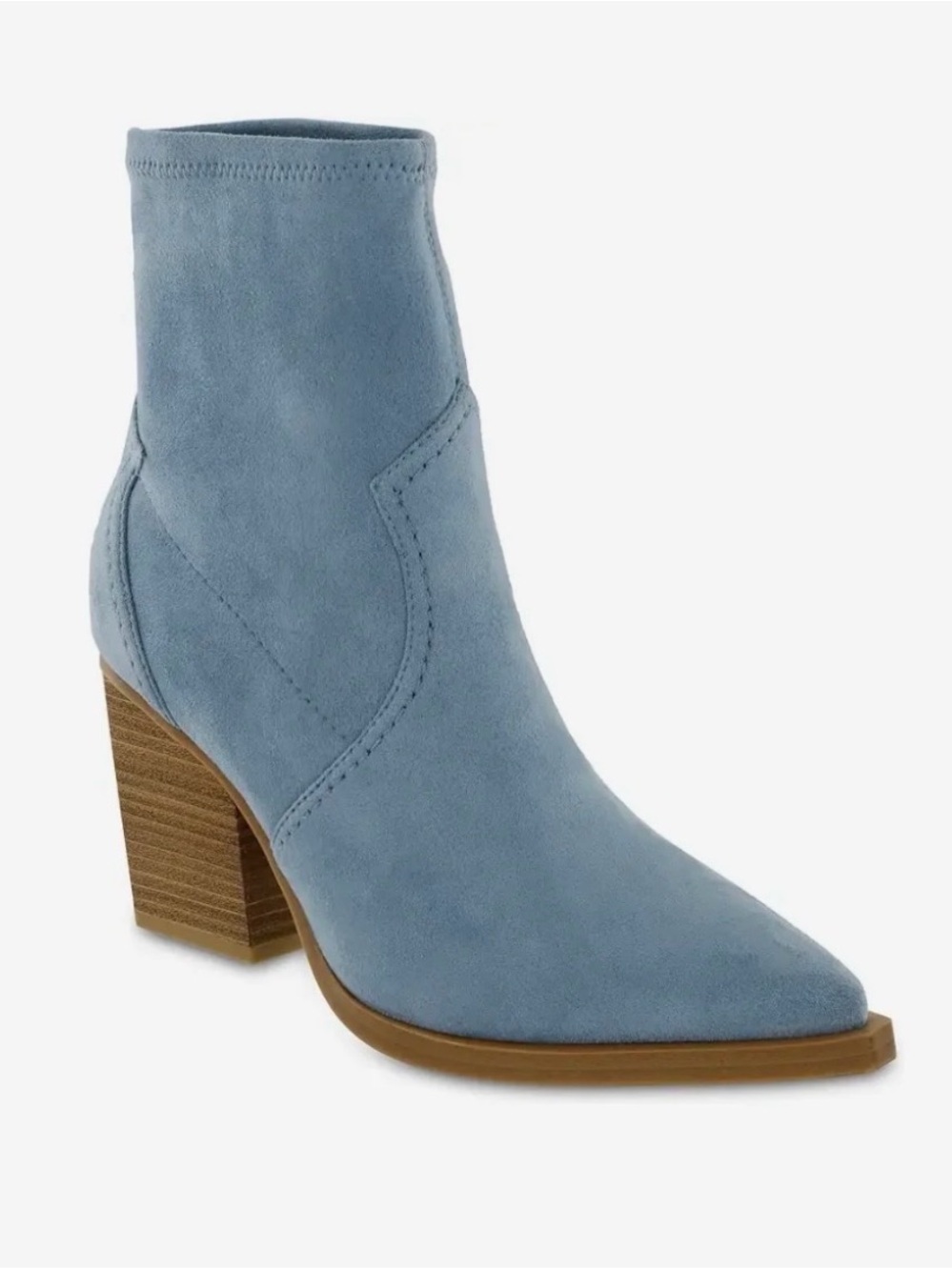MlA Rachell light blue faux leather Western Ankle Boot. New in box size 9M